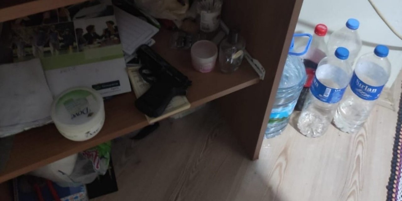 Kaş’ta Jandarmadan Kumar Operasyonu: 3 Kişiye 9 Bin 586 Tl Ceza