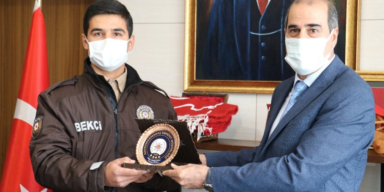 Yangında Yaşlı Kadını Kurtaran Bekçiye Ödül