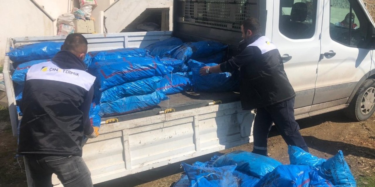 Çanakkale’de Şehit Ve Gazi Ailelerine Kömür Yardımı