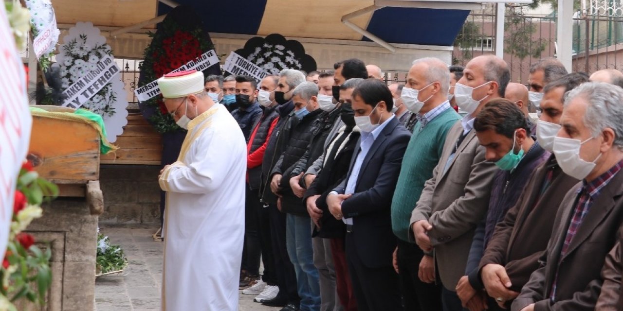 Mhk Başkanı Tatlı’nın Annesi Son Yolculuğa Uğurlandı
