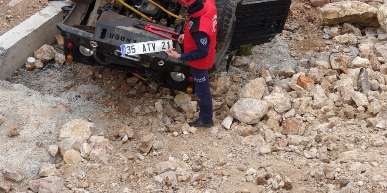 Şarampole Uçan Arazi Taşıtından Son Anda Atladı