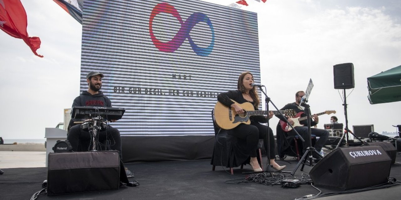 Büyükşehir Belediyesinden Yerel Sanatçılara Destek