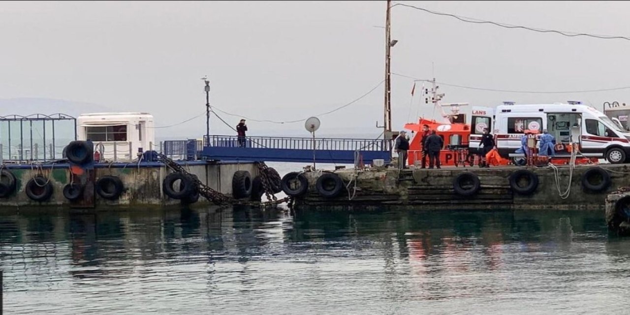 Feribottan Düşen Şahıs Hastanede Hayatını Kaybetti