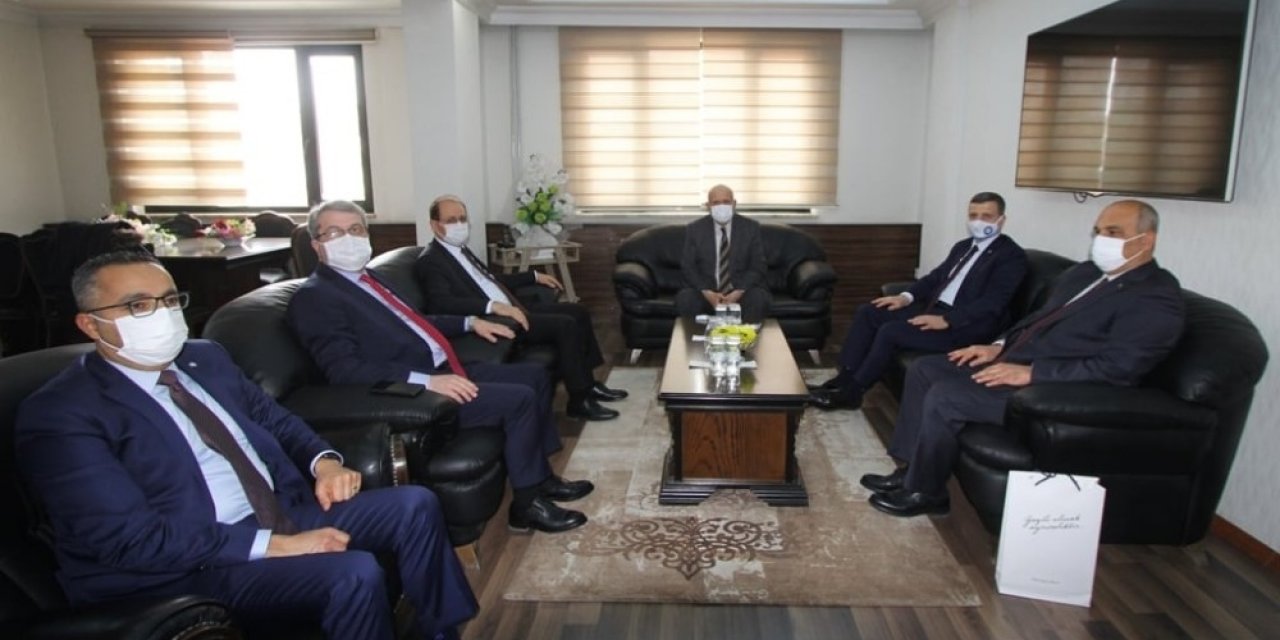 Rektörlerden Başkan Pekmezci’ye Ziyaret
