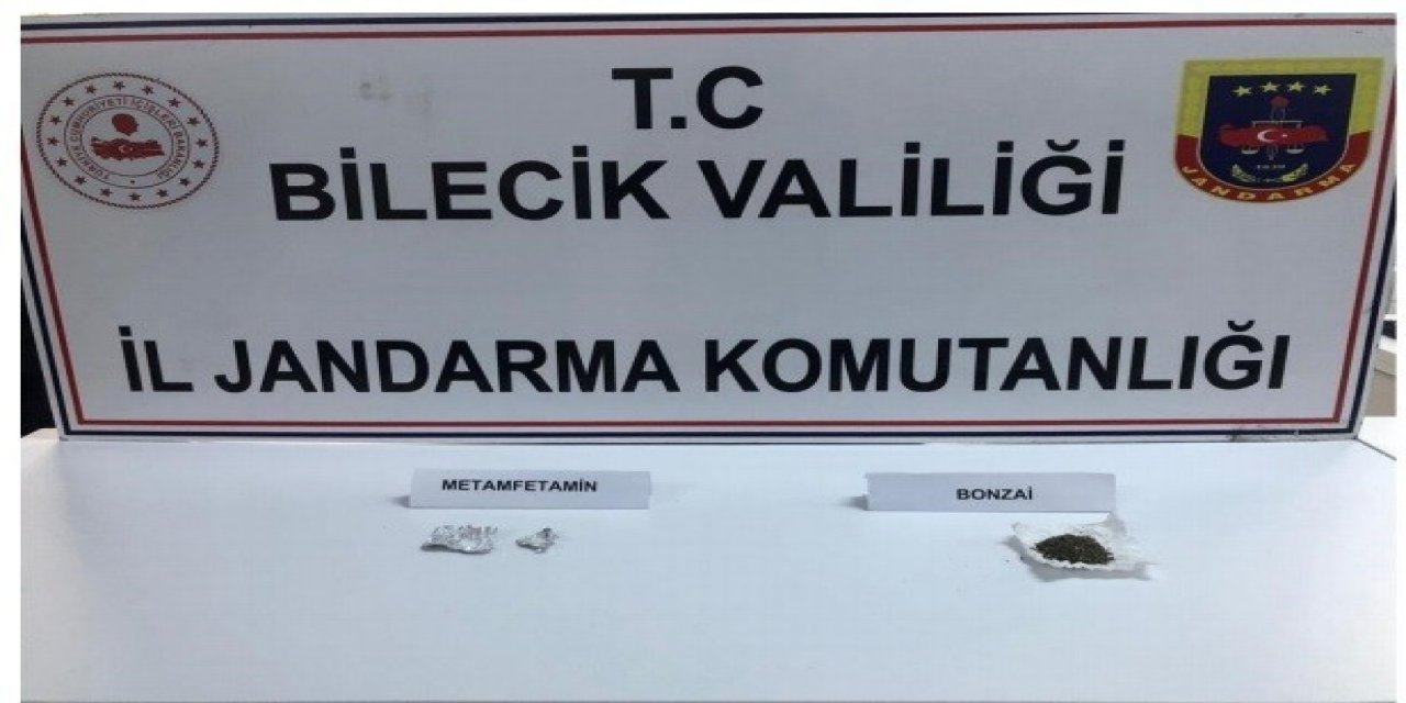 Bilecik’te 2 Şahsın Üzerinde Uyuşturucu Madde Ele Geçirildi