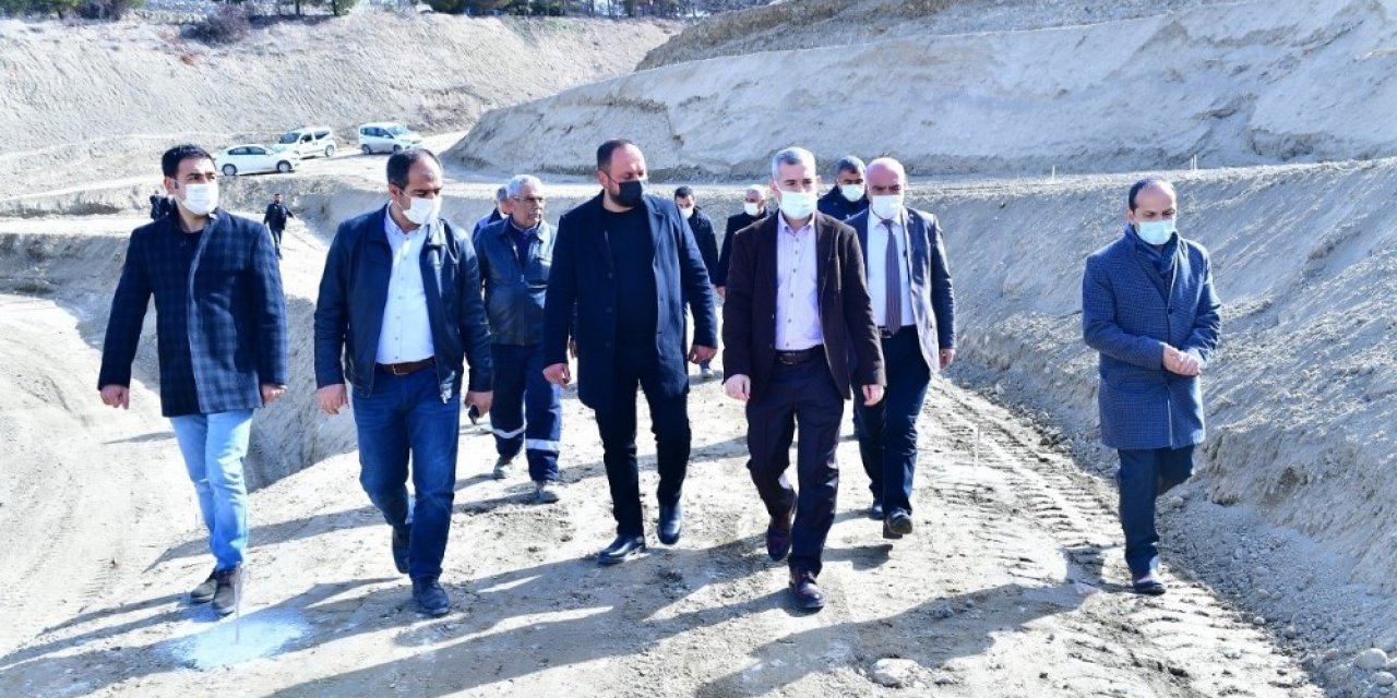 Başkan Çınar, Meyve Bahçesinde