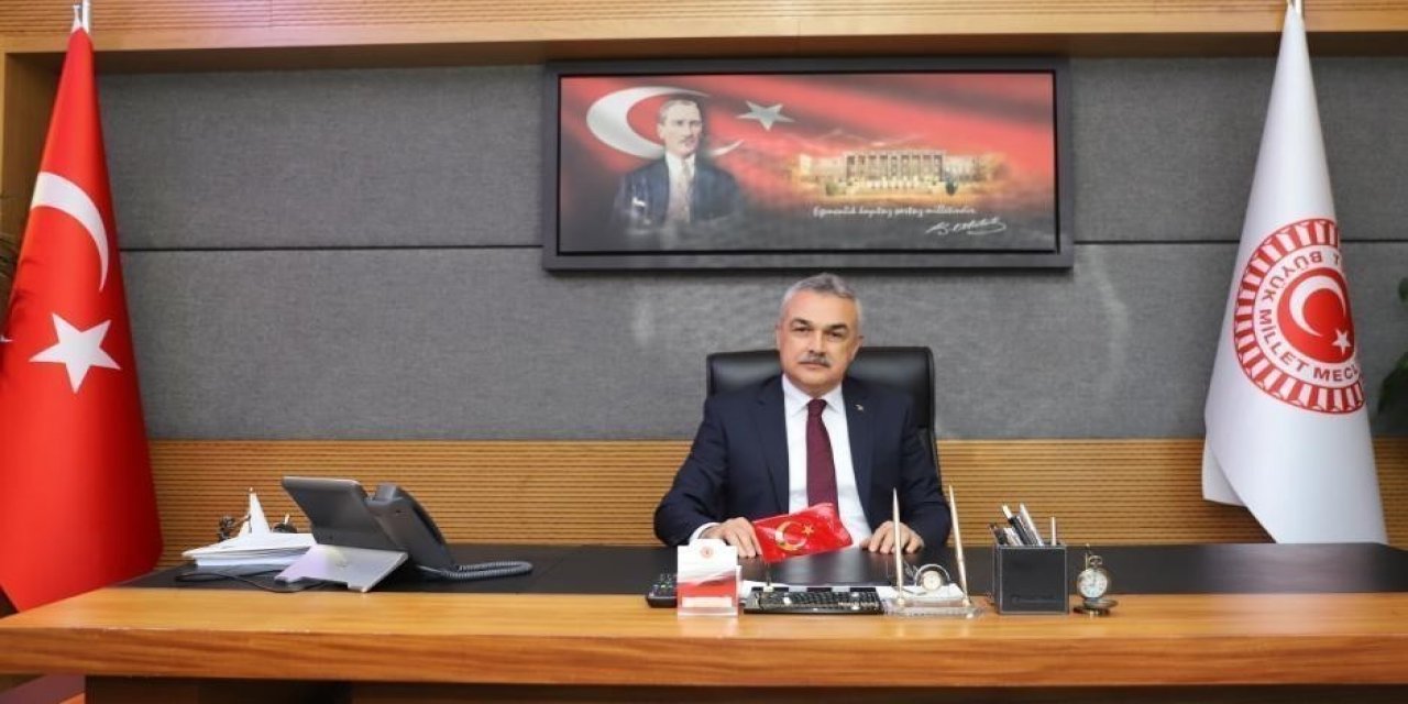 Ak Partili Savaş, "i̇stiklal Marşı, Kahramanlık Destanının Dizelere Dökülerek Ortak Bir Haykırışa Dönüşmesidir"