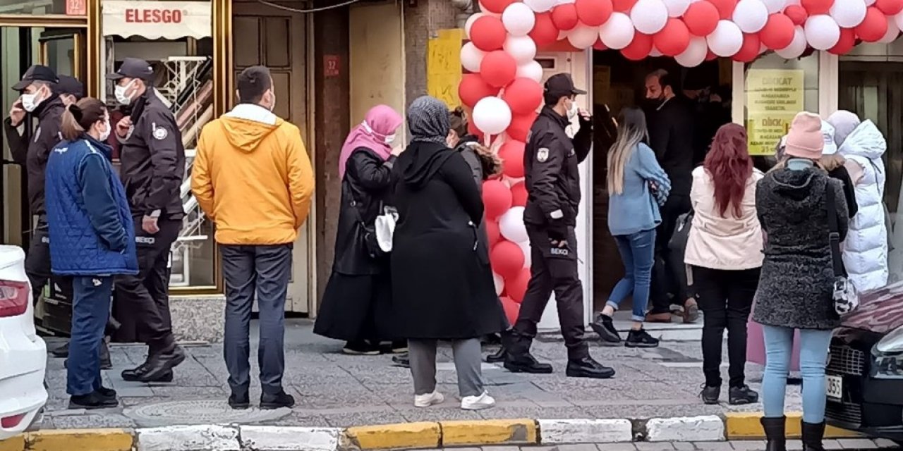 Kırmızı İlde Denetimli Açılış