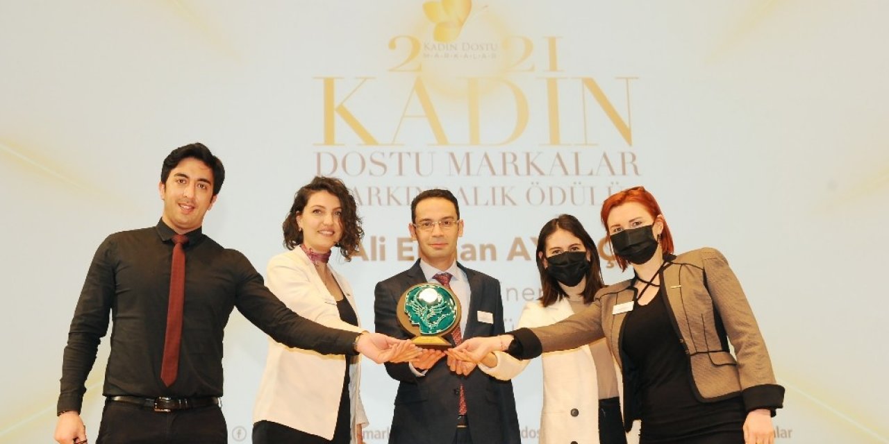 Pembe Fatura "kadın Dostu" Ödülü Getirdi