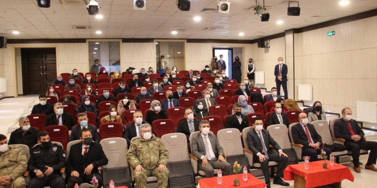 Oltu’da 12 Mart İ̇stiklal Marşı’nın Kabulü Ve Mehmet Akif Ersoy’u Anma Programı