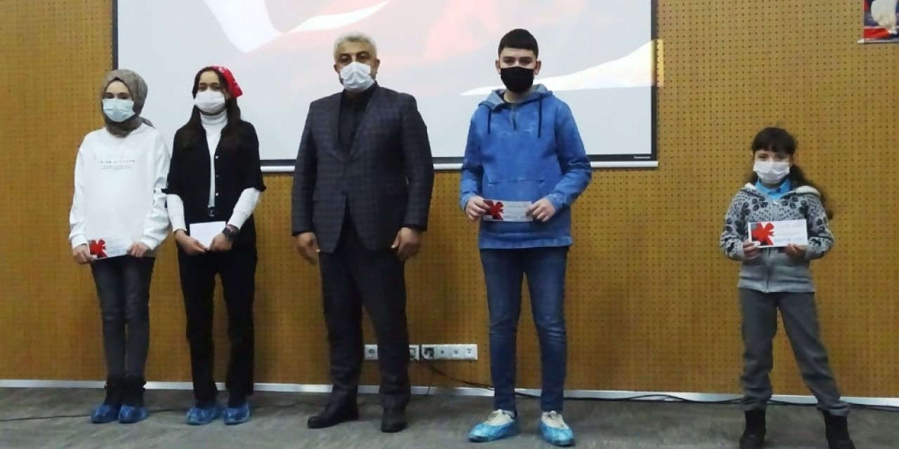 Hisarcık’ta Dereceye Giren Öğrenciler Ödüllendirildi