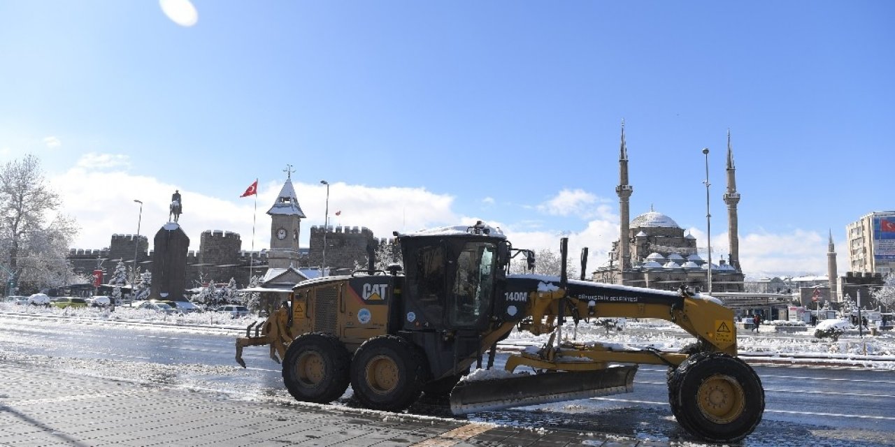 Büyükşehir İle Yollar Açık