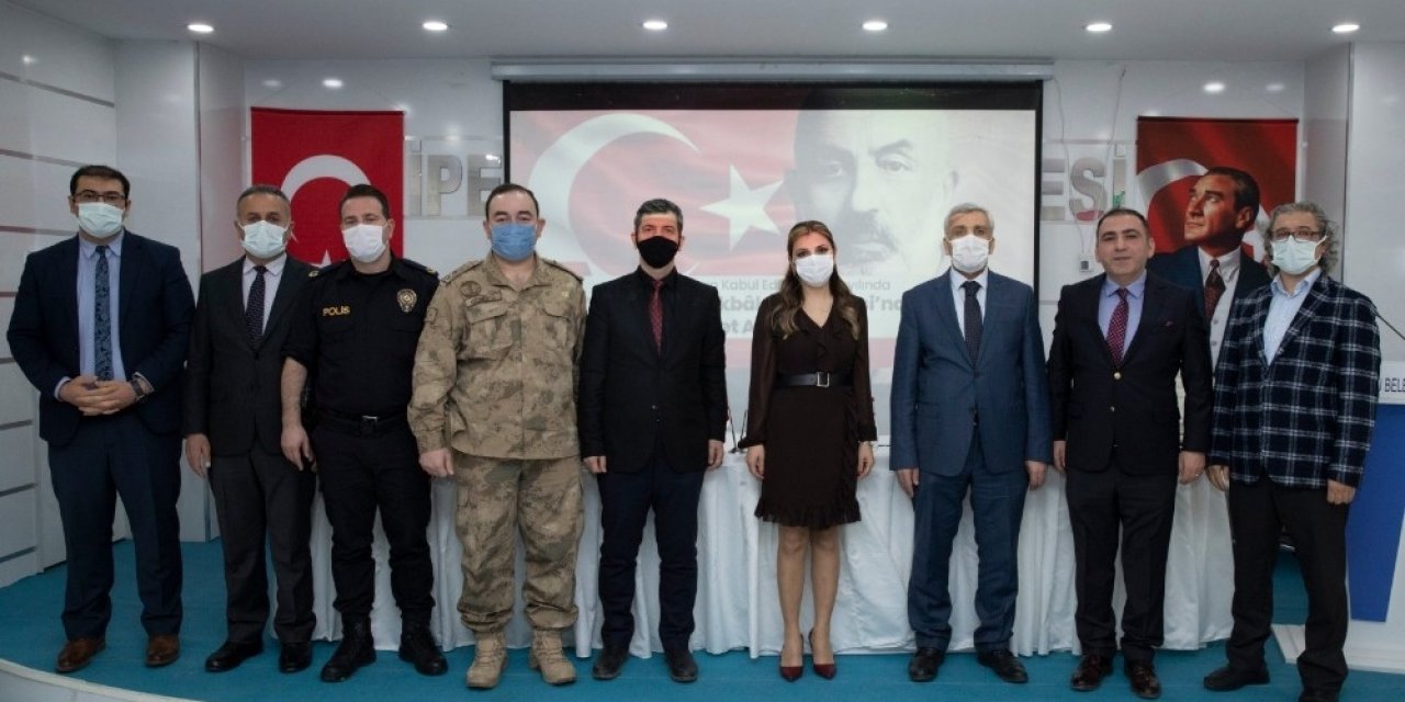İ̇pekyolu’nda “i̇stiklal Ve İ̇stikbal Mücadelesinde Mehmet Akif Ersoy” Paneli