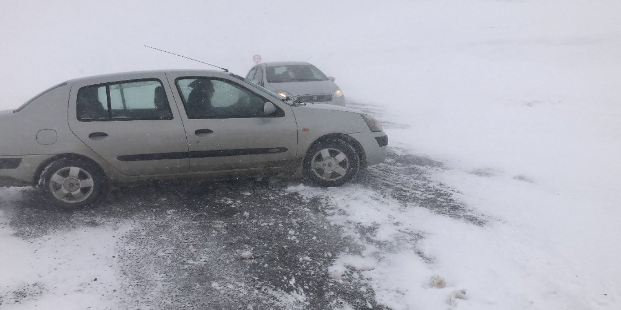 Kars’ta Tipi Araçların Geçişine İzin Vermiyor