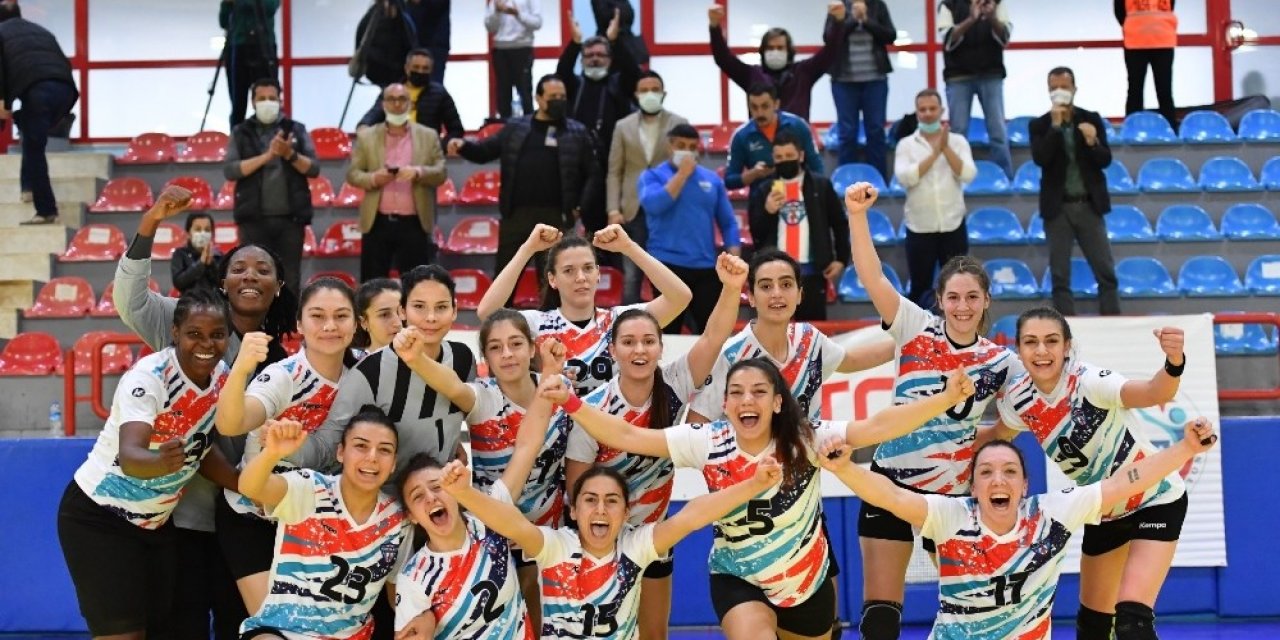 Mavi Kelebekler Galibiyet İçin Aksaray’da