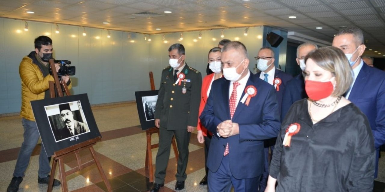Antalya İ̇stiklal Marşı İçin Tek Yürek Oldu