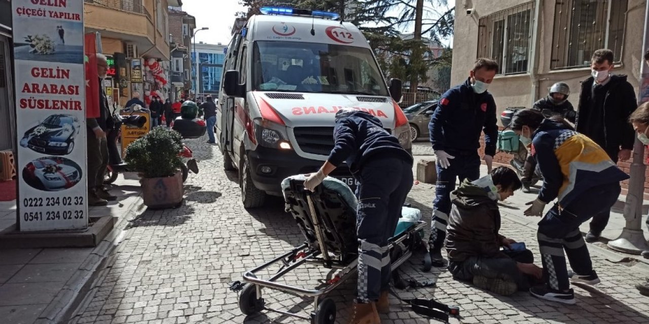 Yine Ara Sokak, Yine Kurye Kazası