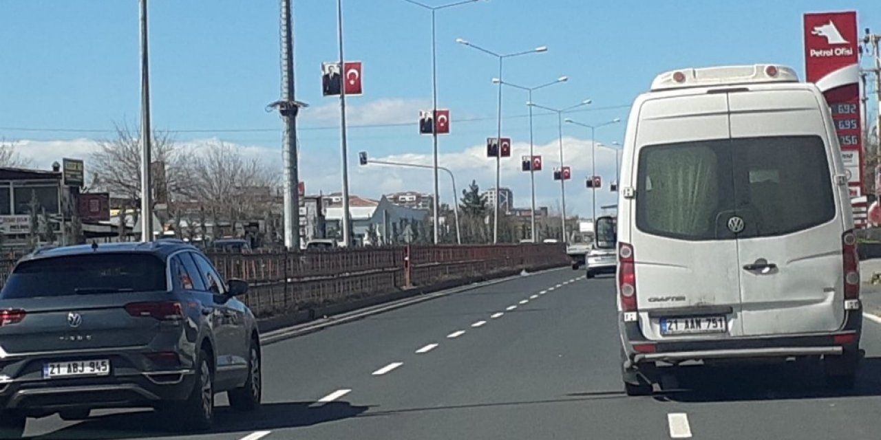 Türk Bayrağını Ve Cumhurbaşkanı Erdoğan’ı Ezdirtmedi
