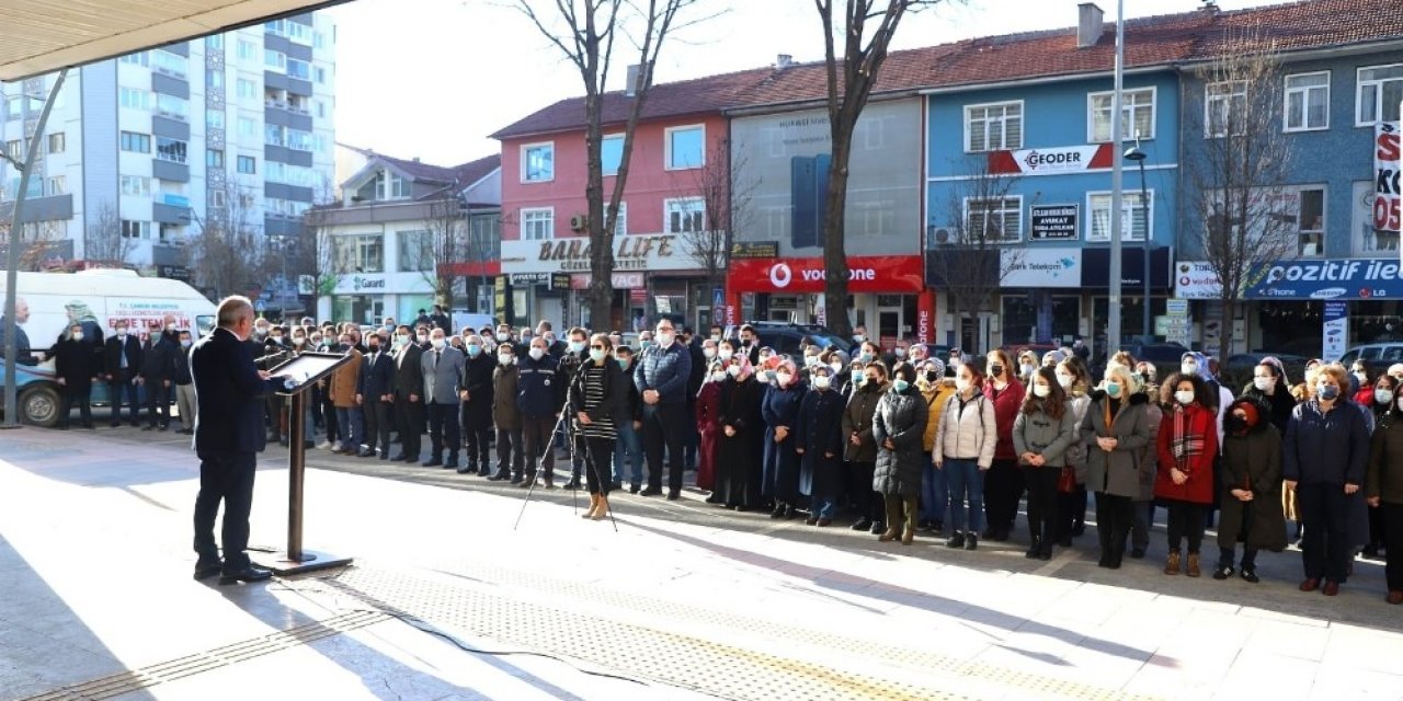 Çankırı Tek Nefes Oldu, Belediye Hoparlörlerinden İ̇stiklal Marşı Seslendirildi