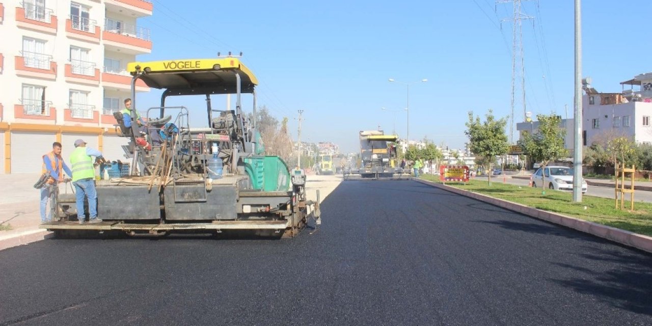 Yol Yapım Ekipleri, 6 İlçede Çalışma Yürütüyor