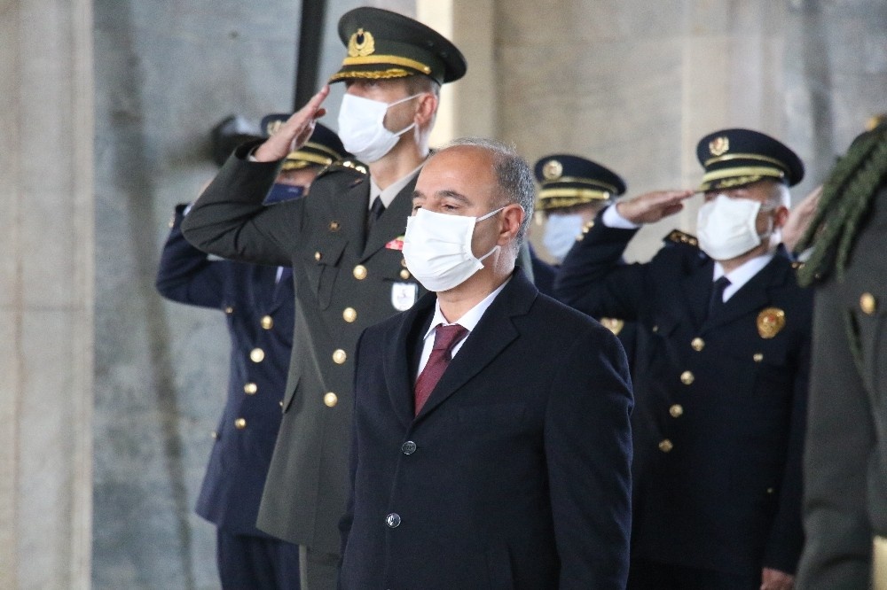 Emniyet Teşkilatı’ndan Anıtkabir’e ziyaret