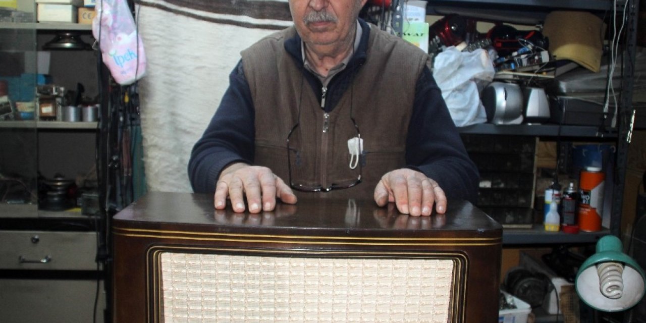 Kayseri’nin Son Antika Radyo Ve Plakçalar Ustası Talebe Yetişemiyor