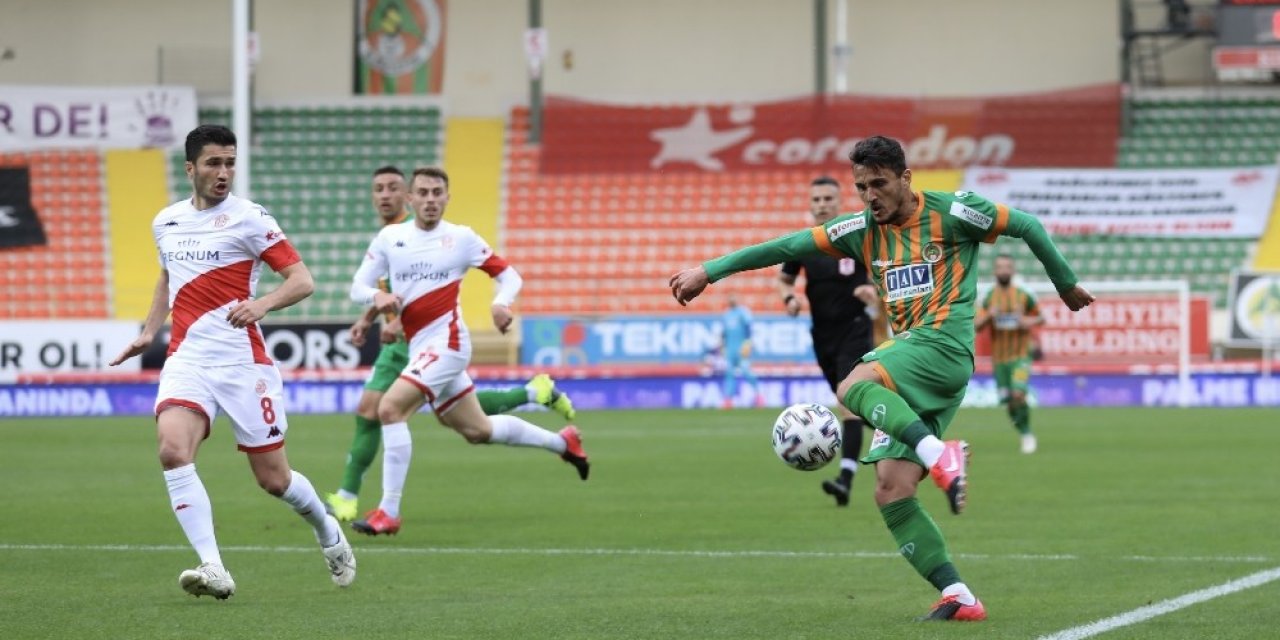Süper Lig: Aytemiz Alanyaspor: 2 - Ftav Antalyaspor: 0 (i̇lk Yarı)