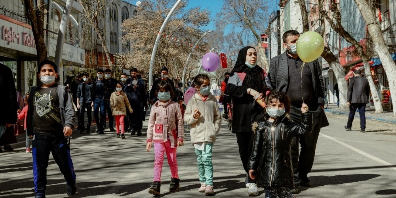 Elbistan’da ‘alışveriş Bayramı’ Büyük İlgi Gördü