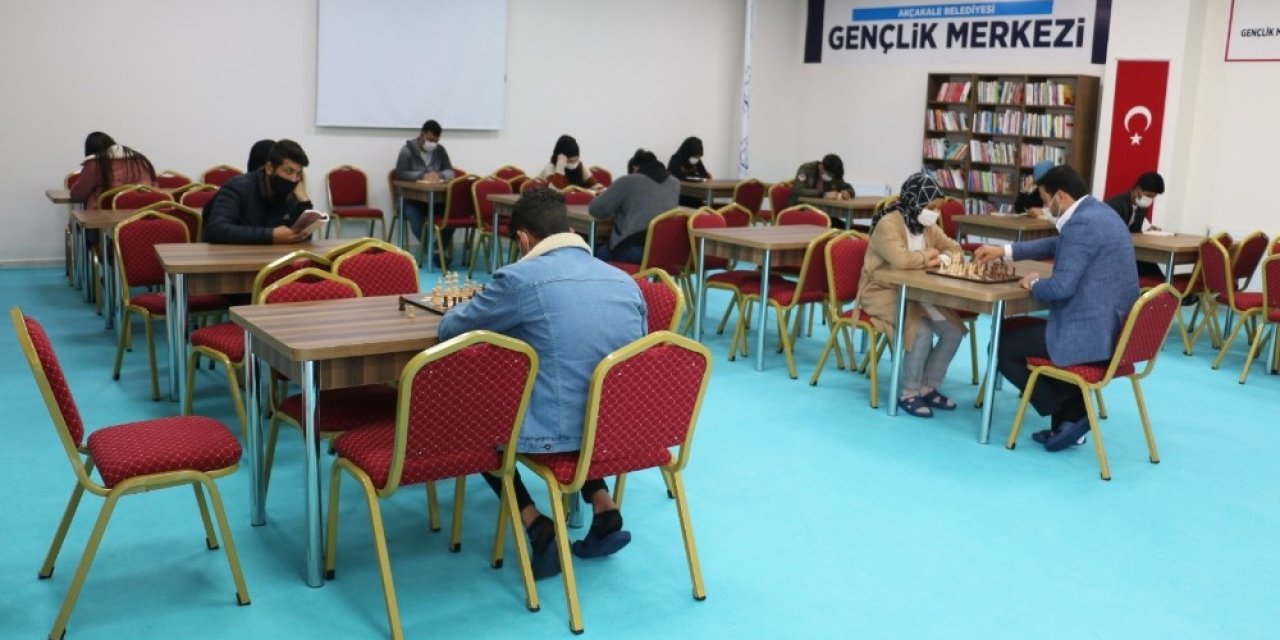 Öğrencilerden Yalçınkaya’ya Teşekkür