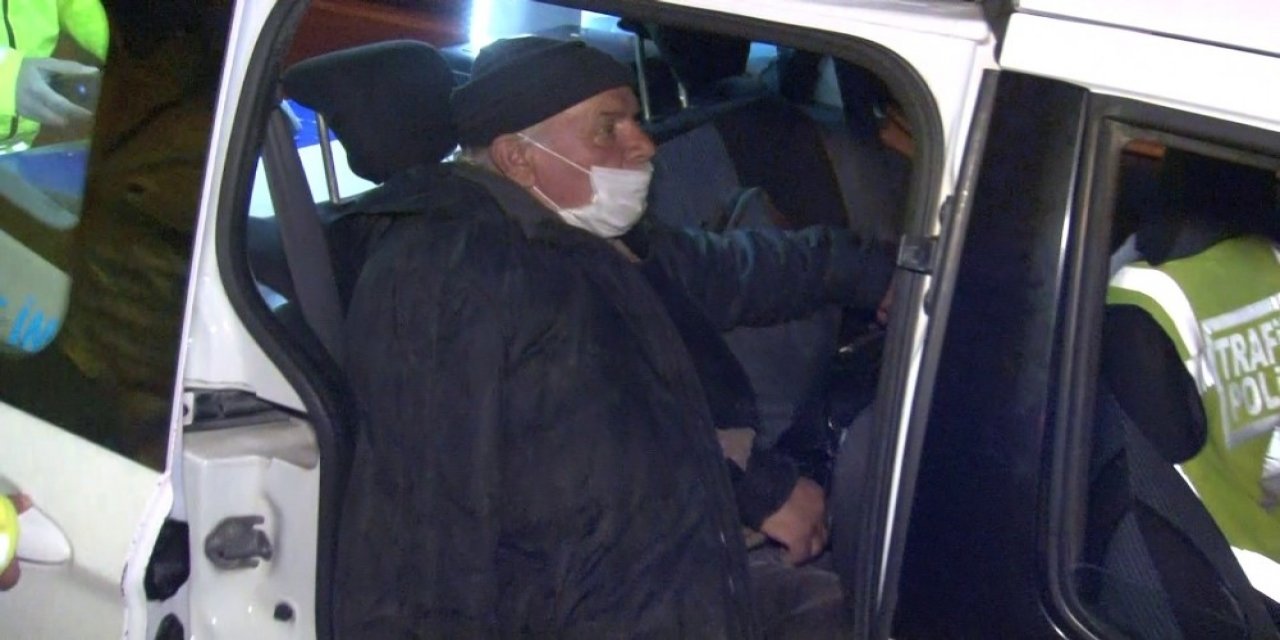 Kısıtlamayı Deldi, Alçılı Kolla Araba Sürerek Dehşet Saçtı