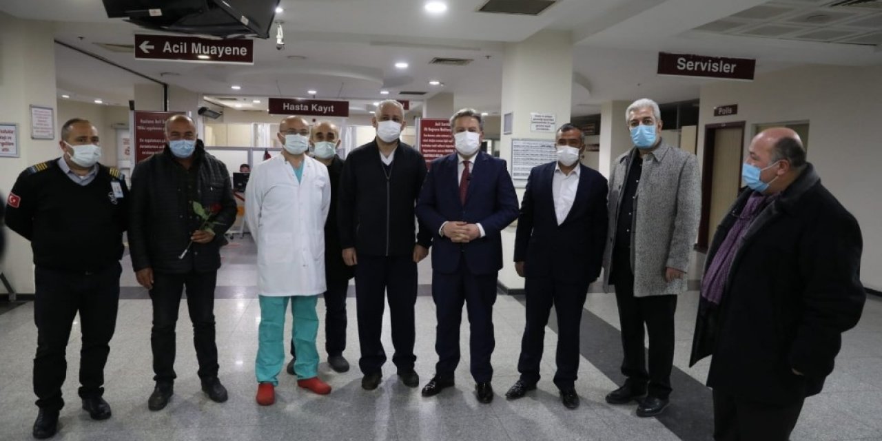 Başkan Palancıoğlu, Sağlık Çalışanlarını Unutmadı