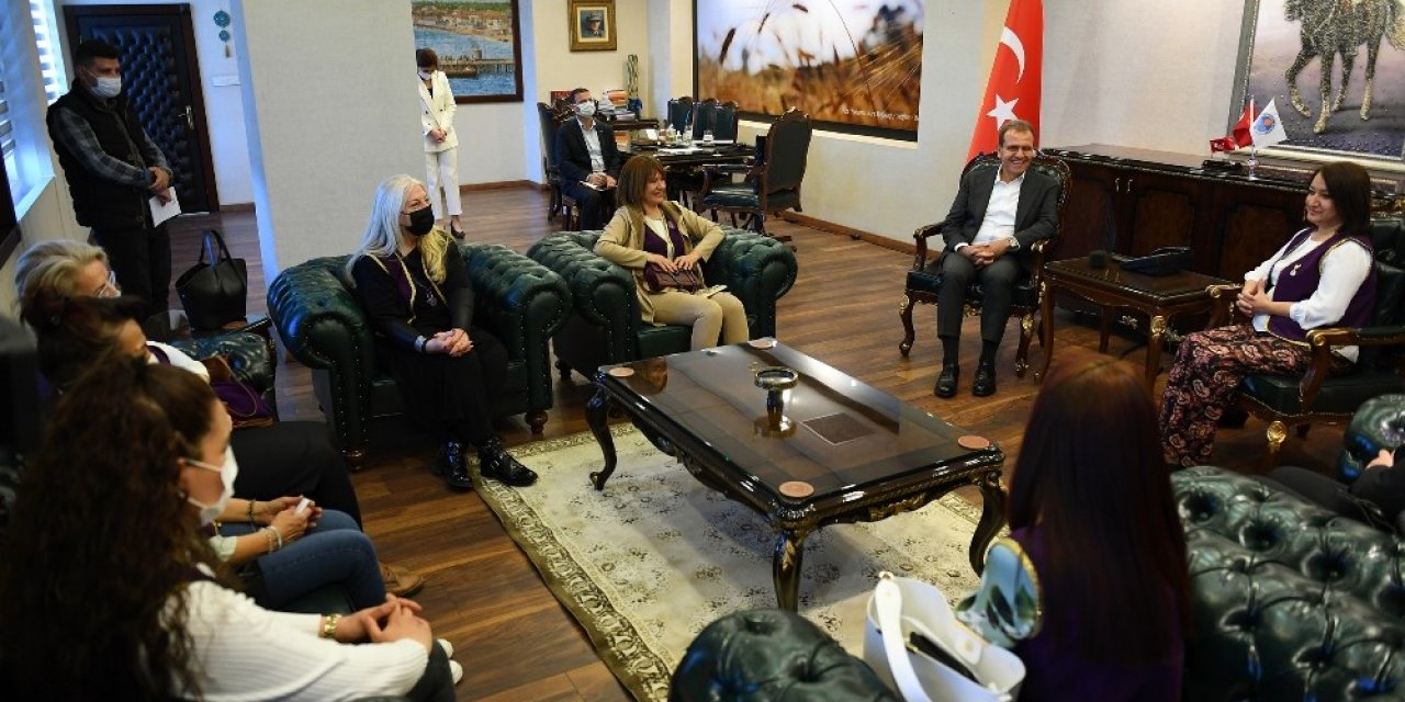 Seçer: "ekonomik Olarak Kadının Özgür Olması Çok Önemli"