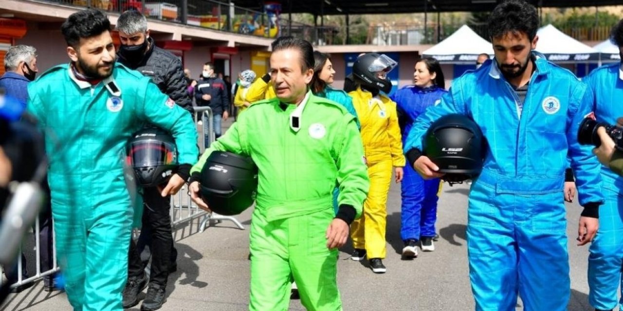 Sağlıkçılar, Başkan Yazıcı İle Karting Yarışı Yaptı