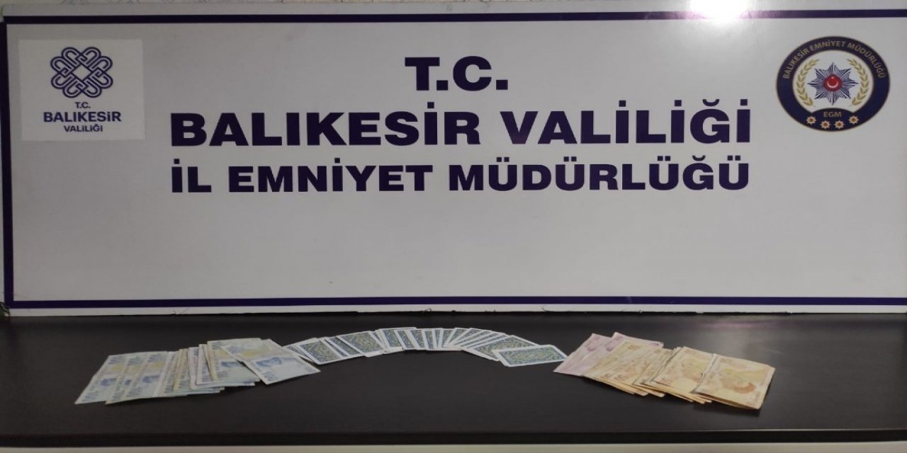 Kumar Oynatılan Eve Kameralı Polis Baskını