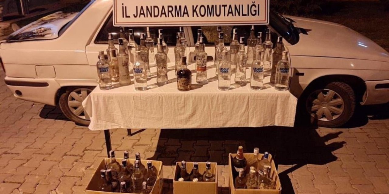 Kırklareli’de Şüpheli Araçtan 150 Litre Kaçak İçki Ele Geçirildi