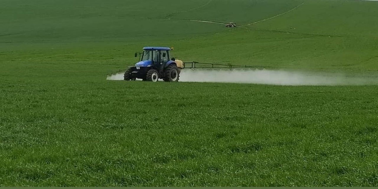 Silvan’da Buğday İlaçlama Dönemi Başladı
