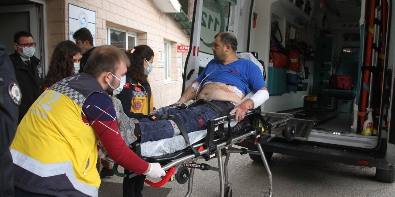 Çalışmak İçin Gittiği Hastane İnşaatında Defalarca Bıçaklandı