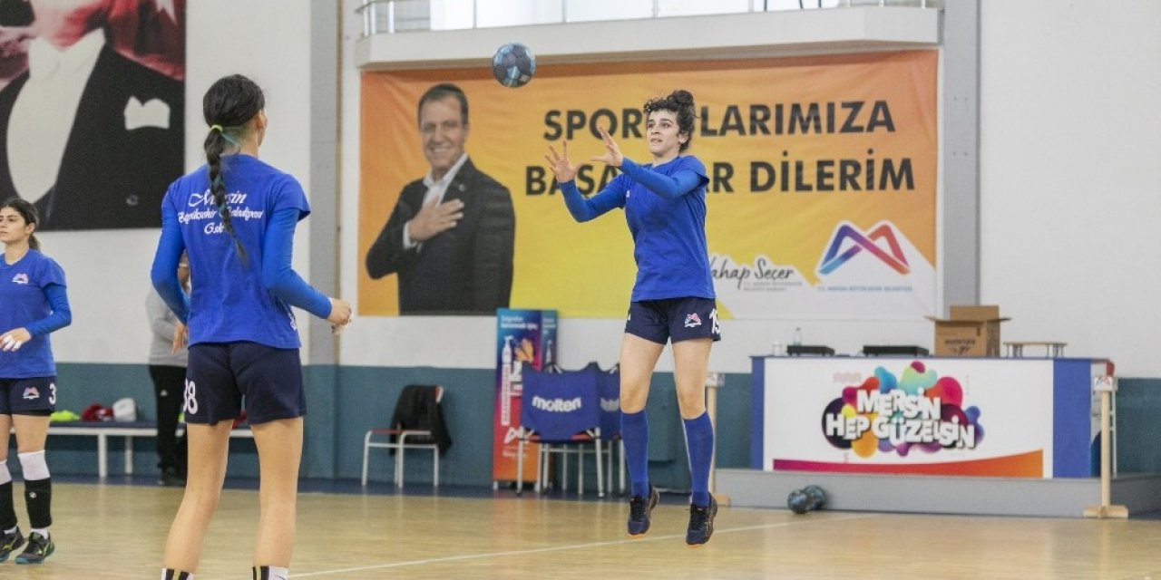 Mersin Büyükşehir Belediyesi Kadın Hentbol Takımında Hedef Şampiyonluk