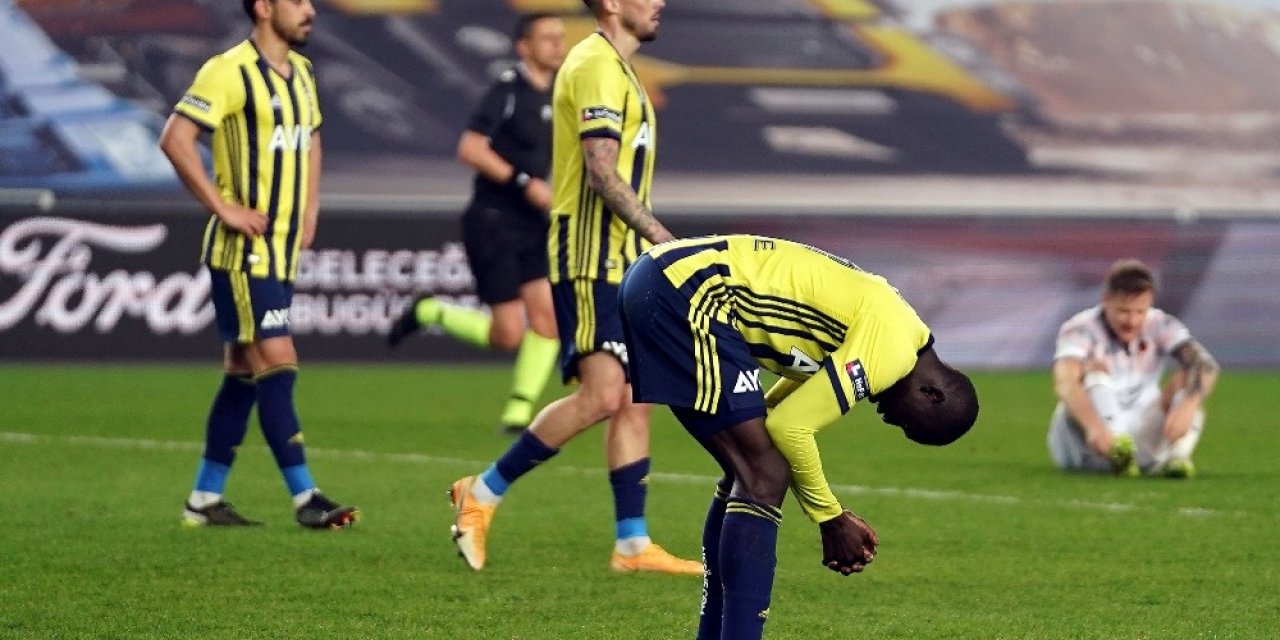 Fenerbahçe’de Kötü Performans Serileri Bitirdi