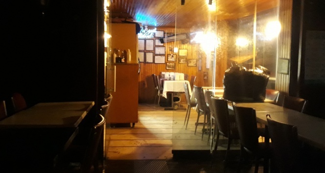 Polis ekiplerinden İstanbul’daki kafe ve restoranlara denetim