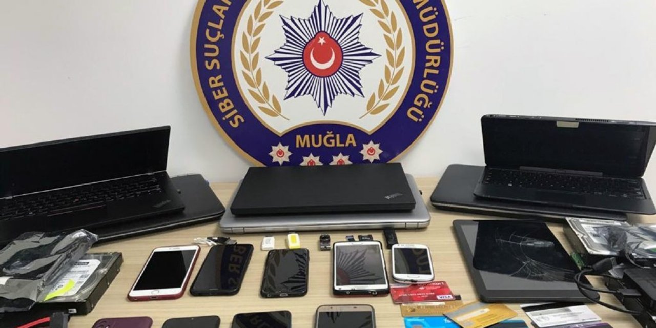 Siber Dolandırıcılığa 18 Gözaltı