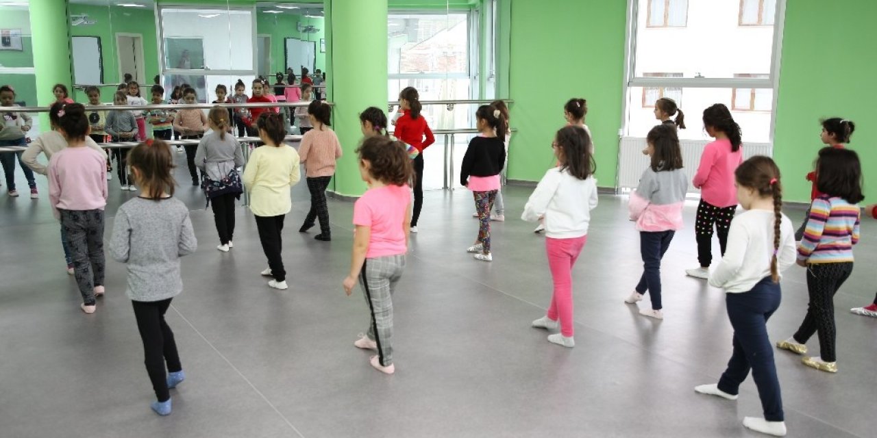 Gölbaşı Belediyesi Eğitim Kurslarının Startını Verdi