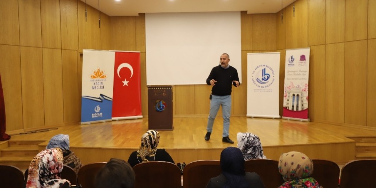 Yazar Nurhan Cihan, Kadınlarla Bir Araya Geldi