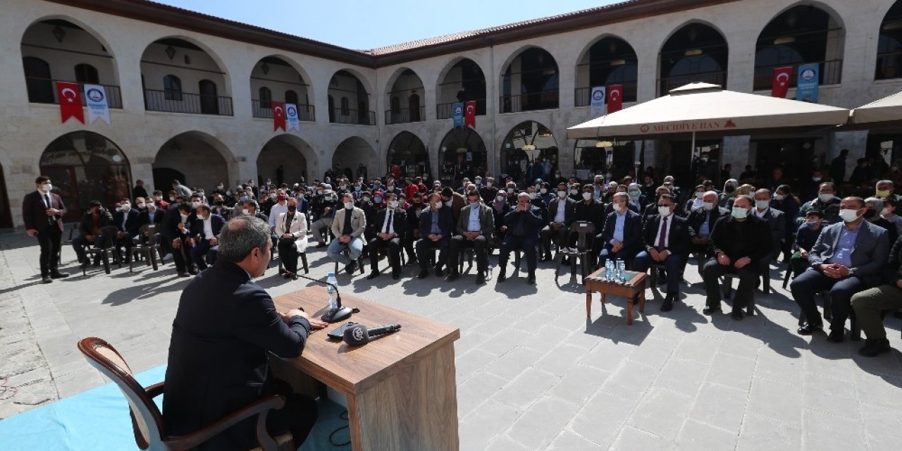 Tbmm İ̇dare Amiri Ali Şahin, Mecidiye Han’da Gençlerle Buluştu
