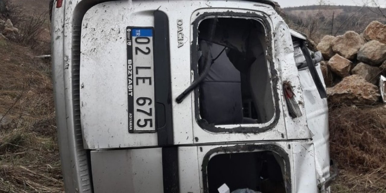 Takla Atan Otomobilden Hafif Sıyrıklarla Atlattı