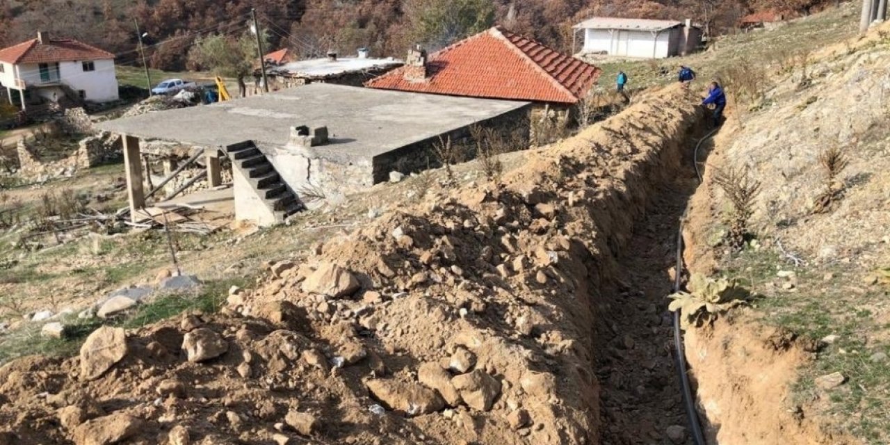Aski̇ İlçelerde Çalışmalarına Devam Ediyor