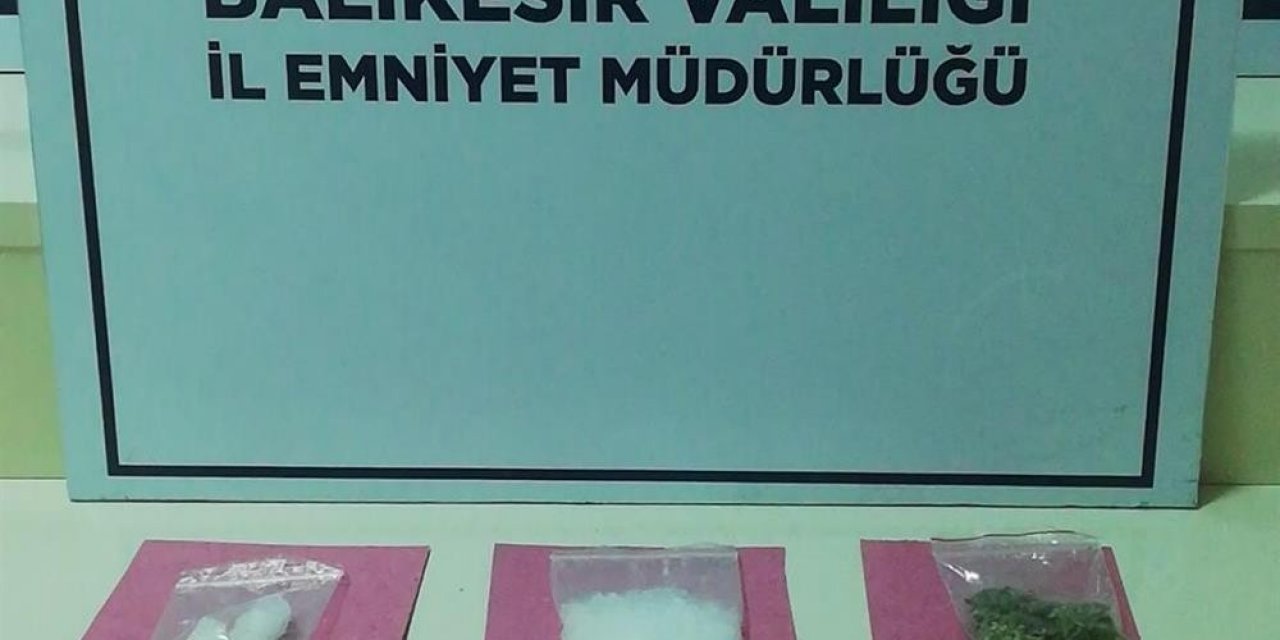 Balıkesir’de Polis 10 Uyuşturucu Zanlısını Yakaladı