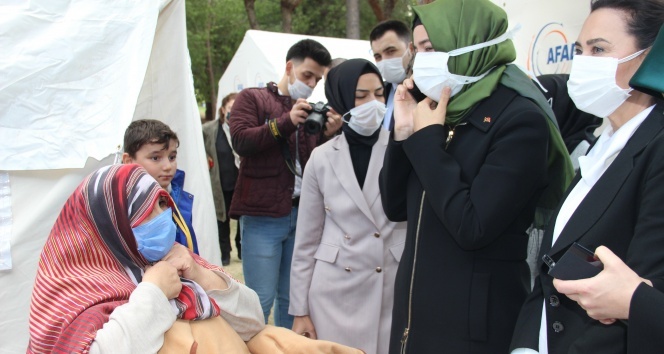 Deprem çadırında Trabzonlu nine ile gülümseten diyalog
