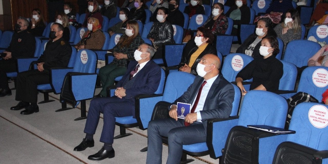 ‘en İ̇yi Narkotik Polisi Anne’ Projesinin Tanıtımı Yapıldı