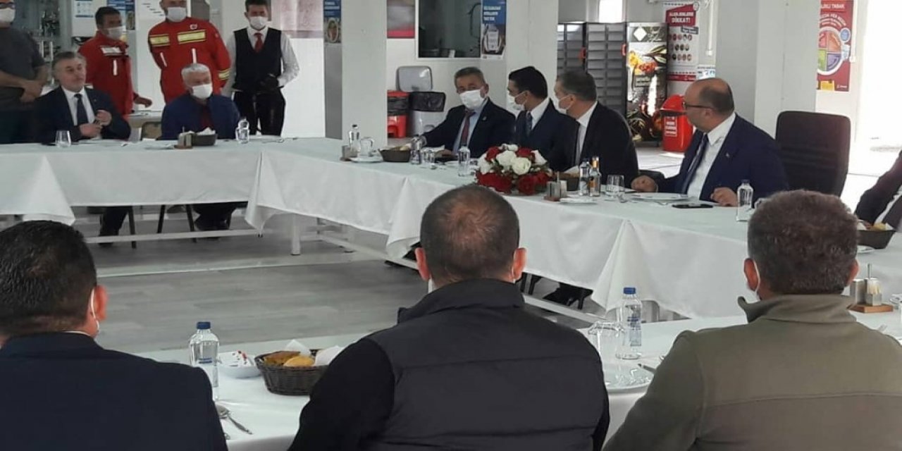 Denizaltı Nakil Hatları Ve Kara Doğal Gaz İ̇şleme Tesisi Entegre Proje Toplantısı Yapıldı